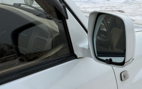 Toyota Land Cruiser 100 рестайлинг 2, 2002 год, 2 200 000 рублей, 4 фотография