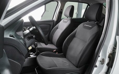 Renault Logan II, 2022 год, 1 399 000 рублей, 10 фотография