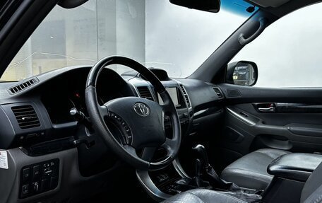 Toyota Land Cruiser Prado 120 рестайлинг, 2008 год, 1 899 000 рублей, 16 фотография