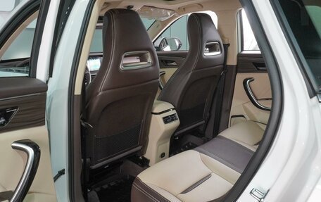 FAW Bestune T77, 2024 год, 2 099 000 рублей, 11 фотография