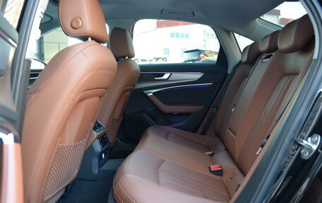 Audi A6, 2019 год, 3 380 000 рублей, 27 фотография