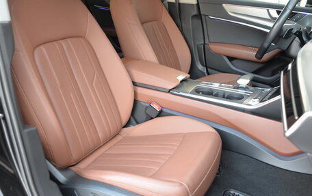 Audi A6, 2019 год, 3 380 000 рублей, 33 фотография