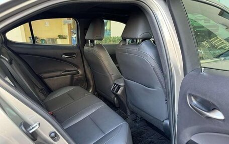 Lexus UX I, 2021 год, 2 400 635 рублей, 6 фотография