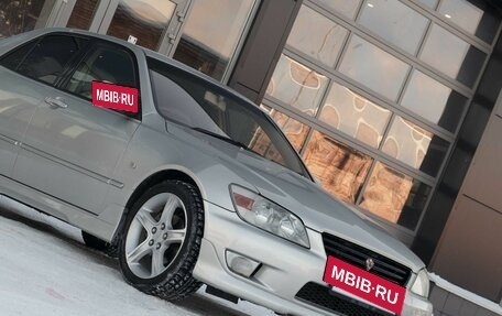 Toyota Altezza, 2002 год, 900 000 рублей, 12 фотография