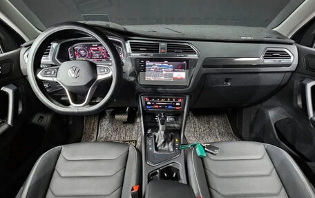 Volkswagen Tiguan II, 2022 год, 3 900 000 рублей, 7 фотография