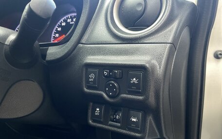 Nissan Note II рестайлинг, 2015 год, 850 000 рублей, 17 фотография