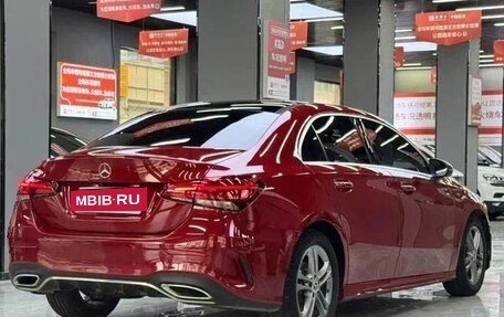 Mercedes-Benz A-Класс, 2022 год, 1 610 000 рублей, 4 фотография