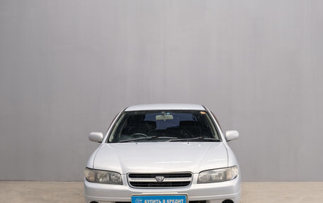 Nissan Avenir II, 2002 год, 499 000 рублей, 2 фотография