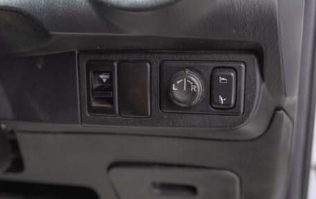 Nissan Avenir II, 2002 год, 499 000 рублей, 12 фотография