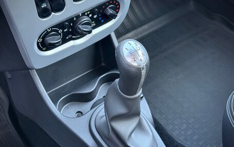 Renault Sandero I, 2014 год, 640 000 рублей, 17 фотография