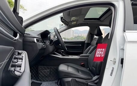 Geely Emgrand, 2025 год, 1 400 000 рублей, 7 фотография