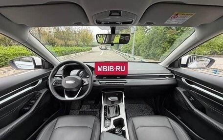 Geely Emgrand, 2025 год, 1 400 000 рублей, 15 фотография