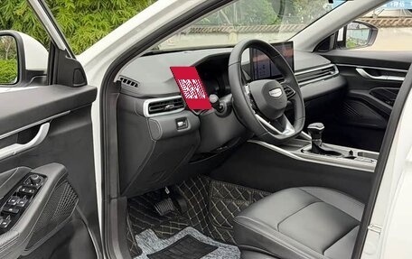 Geely Emgrand, 2025 год, 1 400 000 рублей, 8 фотография