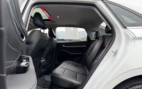 Geely Emgrand, 2025 год, 1 400 000 рублей, 12 фотография