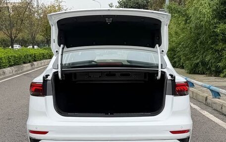 Geely Emgrand, 2025 год, 1 400 000 рублей, 21 фотография