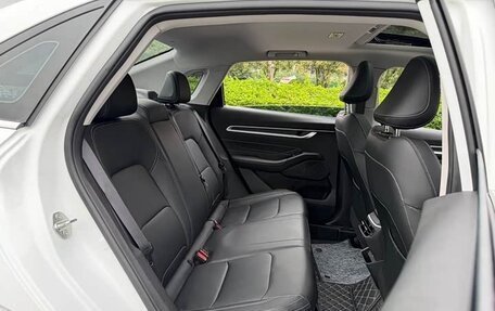 Geely Emgrand, 2025 год, 1 400 000 рублей, 20 фотография