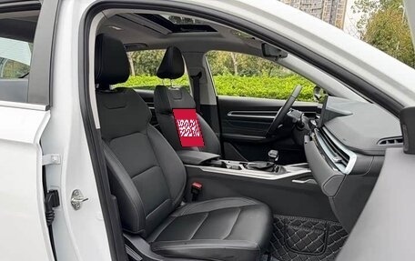 Geely Emgrand, 2025 год, 1 400 000 рублей, 19 фотография