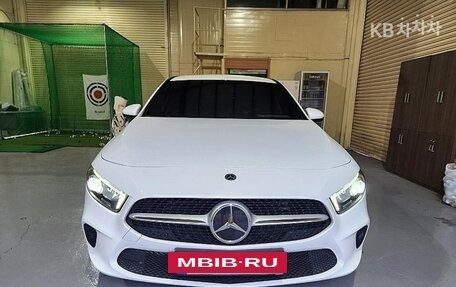 Mercedes-Benz CLA, 2021 год, 2 450 000 рублей, 2 фотография