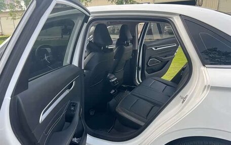 Geely Emgrand, 2022 год, 1 085 000 рублей, 6 фотография