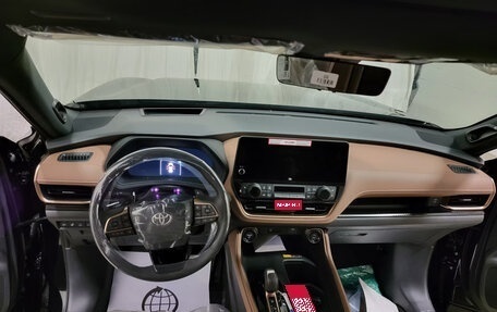 Toyota Highlander, 2025 год, 15 950 000 рублей, 6 фотография