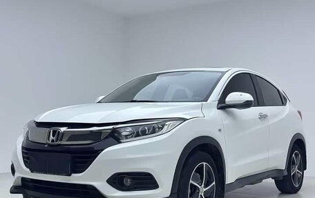 Honda Vezel, 2021 год, 1 610 000 рублей, 1 фотография