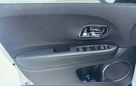 Honda Vezel, 2021 год, 1 610 000 рублей, 9 фотография