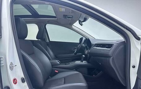 Honda Vezel, 2021 год, 1 610 000 рублей, 13 фотография