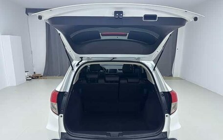 Honda Vezel, 2021 год, 1 610 000 рублей, 18 фотография