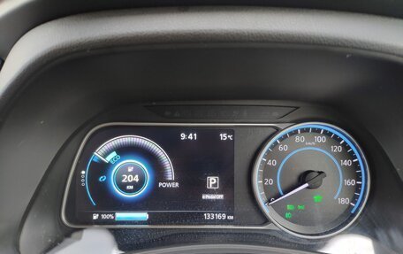 Nissan Leaf II, 2018 год, 1 850 000 рублей, 8 фотография