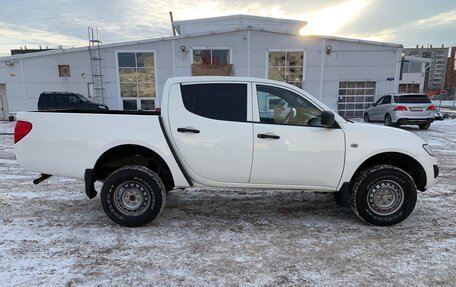 Mitsubishi L200 IV рестайлинг, 2015 год, 1 190 000 рублей, 1 фотография