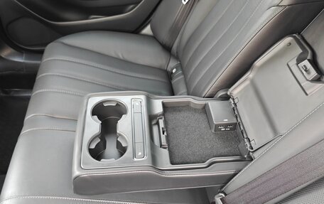 Mazda 6, 2021 год, 3 000 000 рублей, 24 фотография