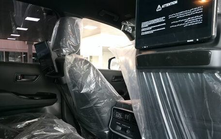 Toyota Land Cruiser, 2025 год, 12 000 000 рублей, 9 фотография