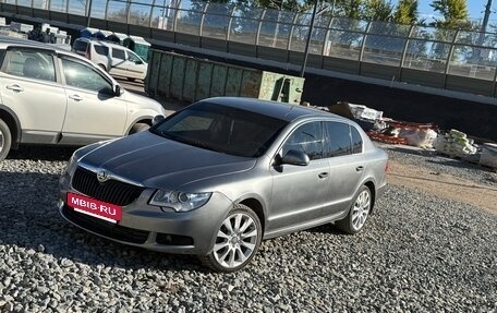 Skoda Superb III рестайлинг, 2010 год, 780 000 рублей, 4 фотография