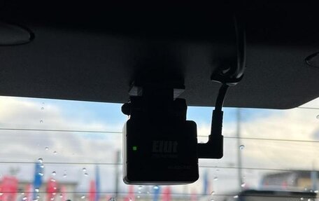 Toyota Yaris, 2022 год, 1 100 000 рублей, 20 фотография