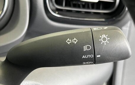 Toyota Yaris, 2022 год, 1 100 000 рублей, 30 фотография