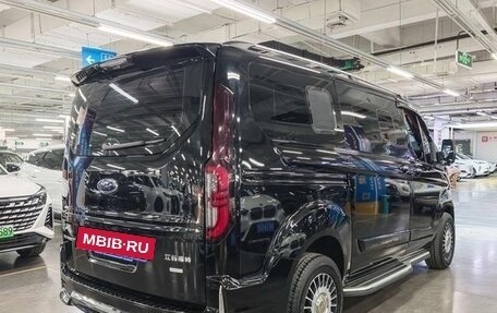 Ford Tourneo Custom I рестайлинг, 2024 год, 5 210 000 рублей, 4 фотография