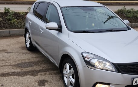 KIA cee'd I рестайлинг, 2010 год, 740 000 рублей, 2 фотография