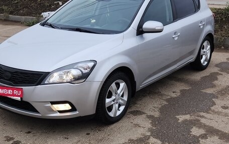 KIA cee'd I рестайлинг, 2010 год, 740 000 рублей, 4 фотография