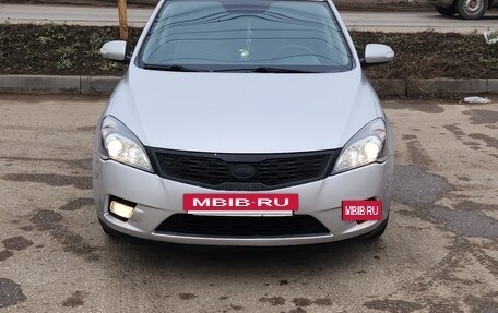KIA cee'd I рестайлинг, 2010 год, 740 000 рублей, 3 фотография