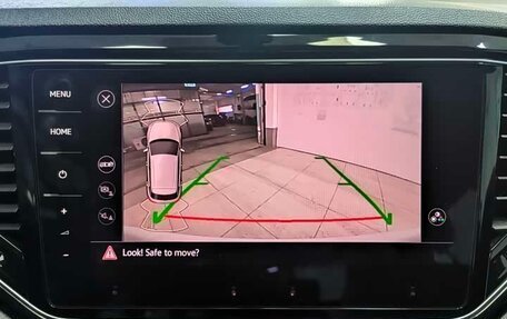 Volkswagen T-Roc I, 2021 год, 2 620 010 рублей, 14 фотография