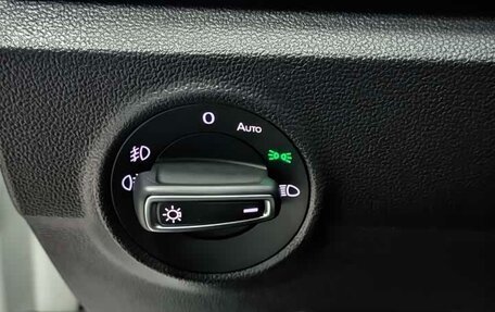 Volkswagen T-Roc I, 2021 год, 2 620 010 рублей, 19 фотография