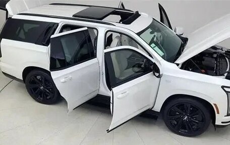 Cadillac Escalade V, 2025 год, 20 500 000 рублей, 6 фотография