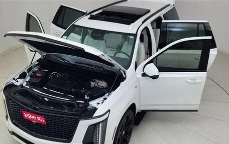 Cadillac Escalade V, 2025 год, 20 500 000 рублей, 7 фотография