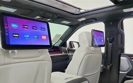 Cadillac Escalade V, 2025 год, 20 500 000 рублей, 25 фотография