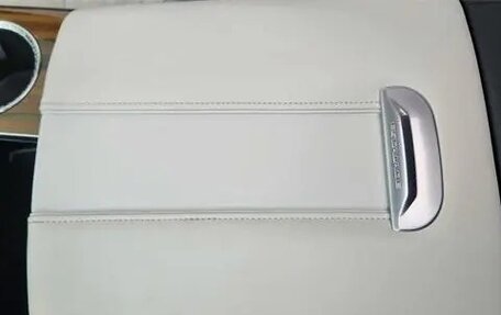 Cadillac Escalade V, 2025 год, 20 500 000 рублей, 35 фотография