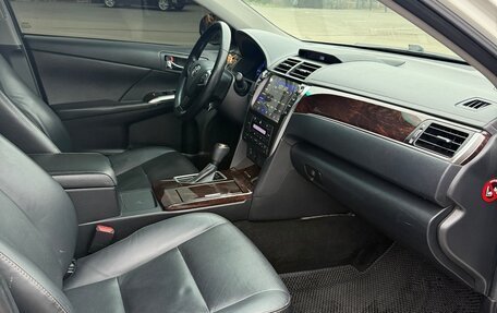 Toyota Camry, 2017 год, 2 450 000 рублей, 19 фотография