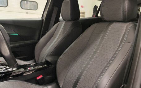 Peugeot 2008 II, 2021 год, 1 799 900 рублей, 6 фотография