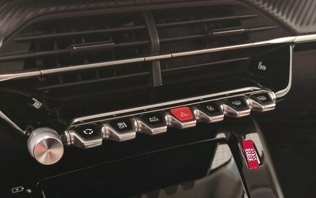 Peugeot 2008 II, 2021 год, 1 799 900 рублей, 20 фотография