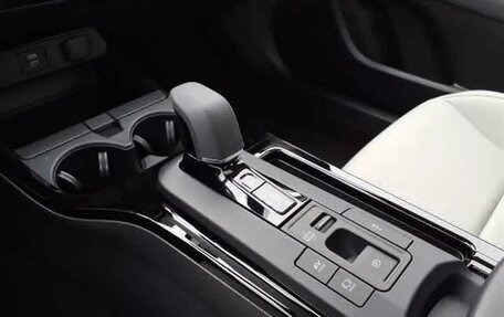 Toyota Prius IV XW50, 2025 год, 4 511 000 рублей, 15 фотография