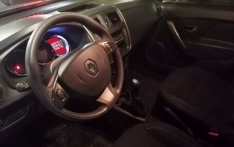 Renault Sandero II рестайлинг, 2016 год, 990 000 рублей, 5 фотография